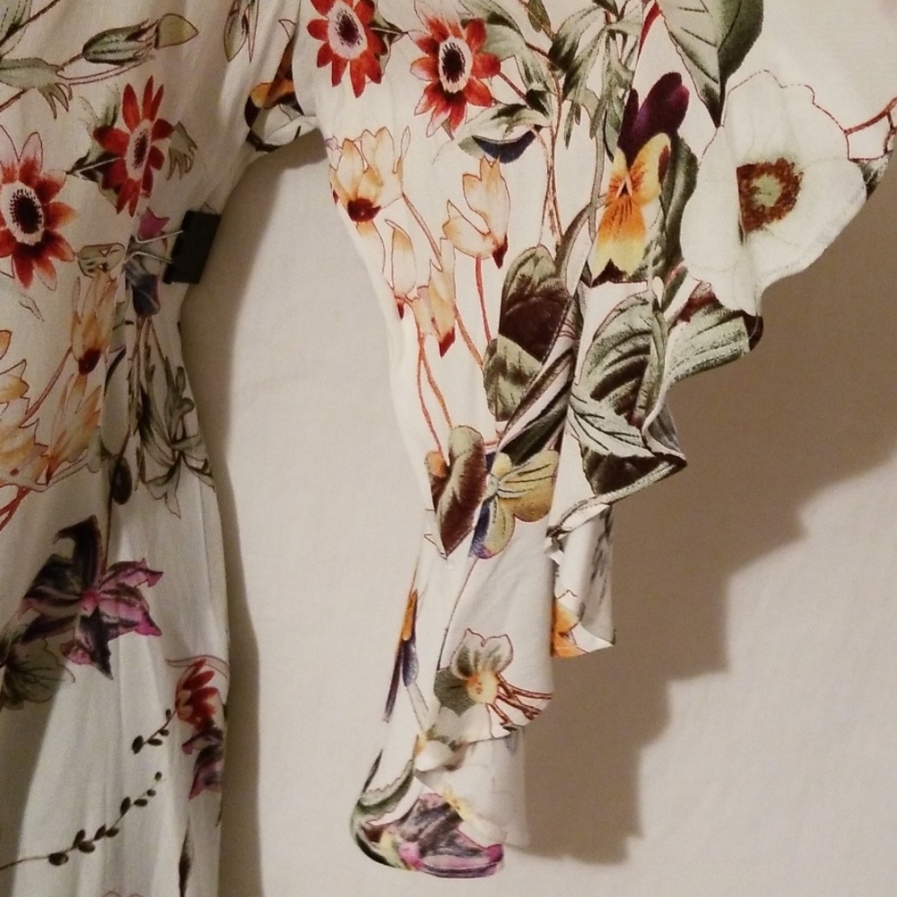 Floral Print Tunic - Picture 4 of 5